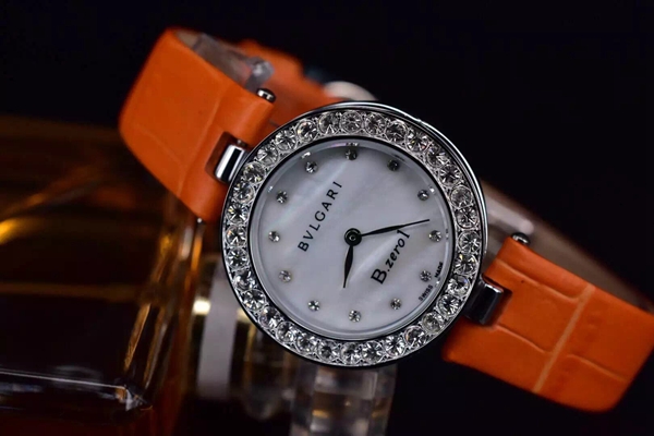 ブルガリ時計正面デザイン